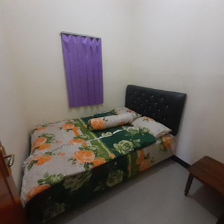 Widodaren Homestay Probolinggo Exterior foto